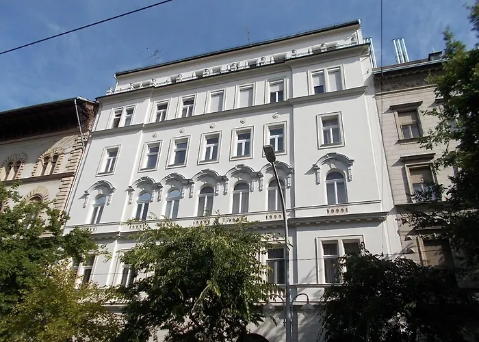 Jozsef Apartment
